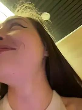 Holly_Play on StripChat 