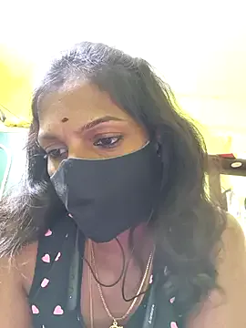 Honey_rosetamil on StripChat