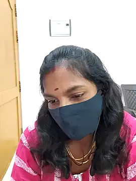 Honey_rosetamil on StripChat