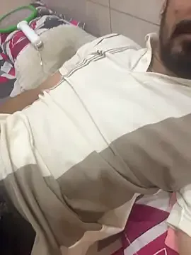 hornyguy271192's avatar