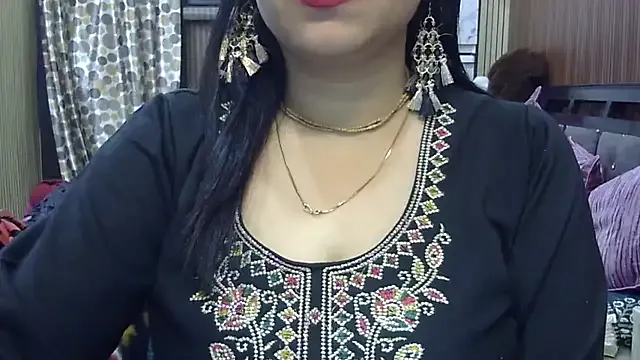 Hot_anshika120 on StripChat