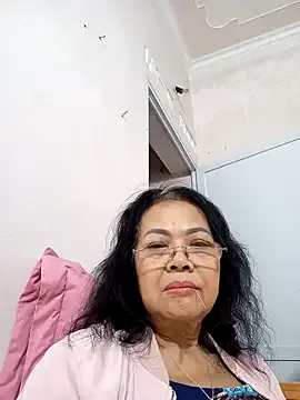 Hotestlove on StripChat