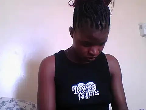 hotgal1112 on StripChat