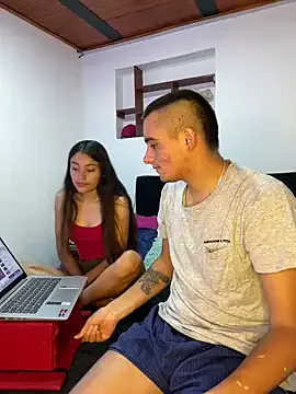 hotwife26 on StripChat