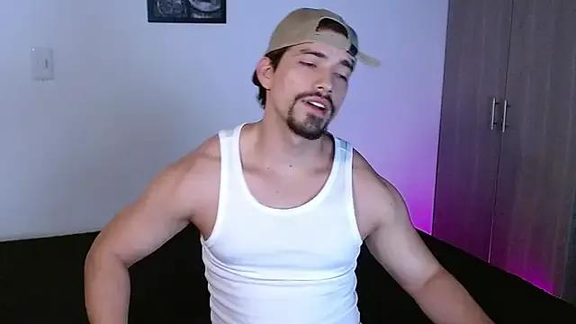 Ian_Daviz — get naked + oil body + hard dick