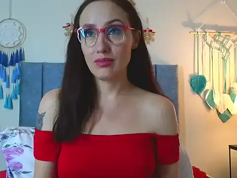 IberianMoonMK on StripChat