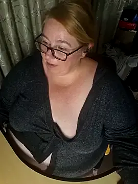 Freechat Iceprincess2bad4u on StripChat