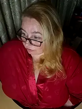 Freechat Iceprincess2bad4u on StripChat