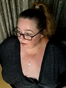 Freechat Iceprincess2bad4u on StripChat