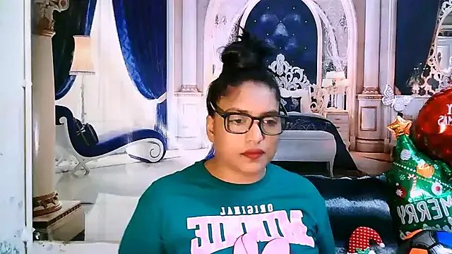 IndiaBlackPanther on StripChat