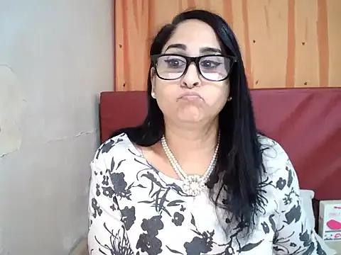 Indiankushy on StripChat 