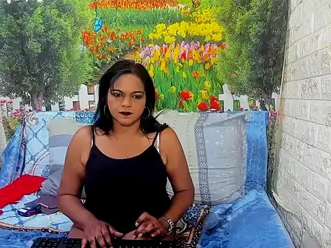 indianswtbella on StripChat 