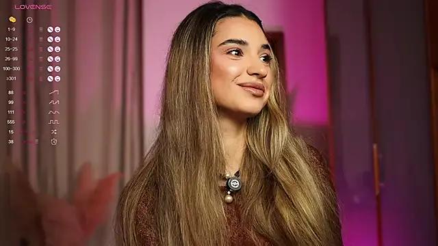 Freechat ItalianGirl on StripChat