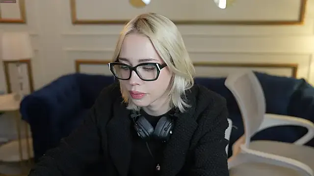 Jessica_start on StripChat