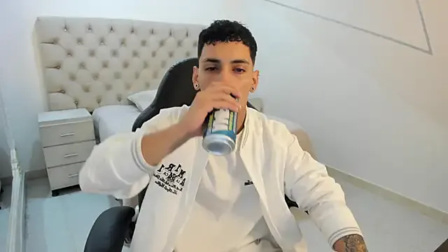 Freechat JhoanLeandro on StripChat