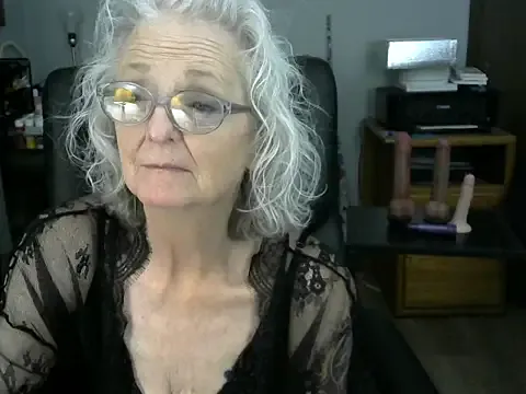 JoleneDelacroix on StripChat