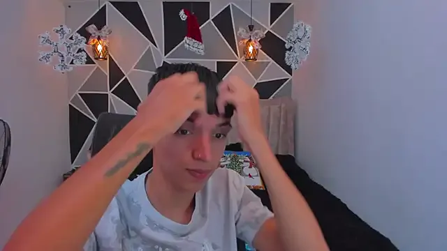 Juan_Nd_Steven on StripChat