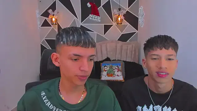 Juan_Nd_Steven on StripChat