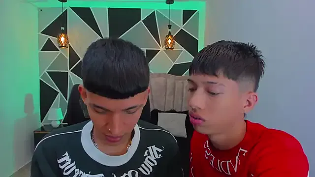 Juan_Nd_Steven on StripChat