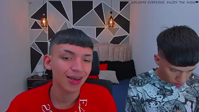 Juan_Nd_Steven on StripChat