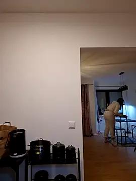 StripChat JUJUICY- is Freechat JUJUICY- — Show Boobs 10 min + Pic