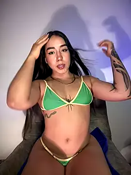 KaditaNavarro on StripChat