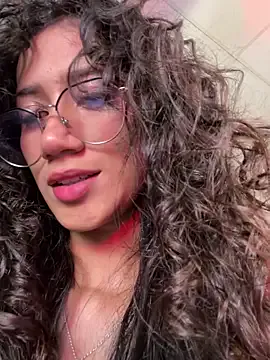 KaitlynLoveCam on StripChat