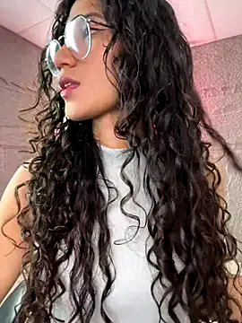 KaitlynLoveCam on StripChat