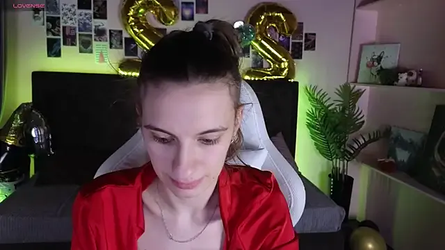 kaleriyaa_ on StripChat