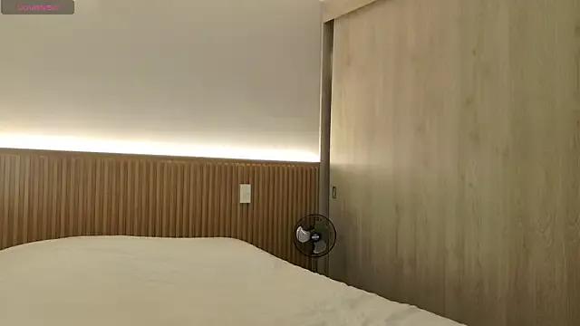 Freechat karinasantos_ on StripChat