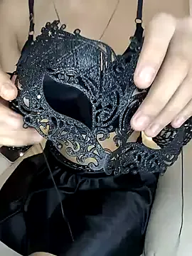 KARISHMA-STRIP on StripChat