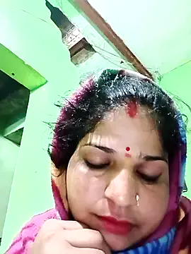 Karishma_cute on StripChat