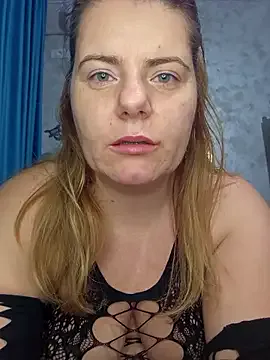 KarlyGray10 on StripChat