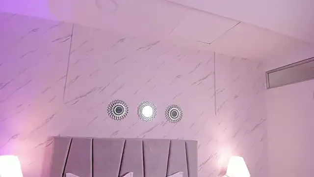 Karoll_Teyes on StripChat