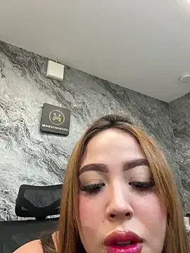 Freechat Katie_shuangs on StripChat