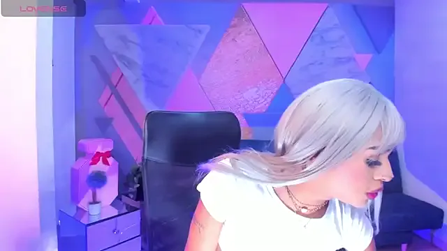 Freechat keytinthomson_ on StripChat