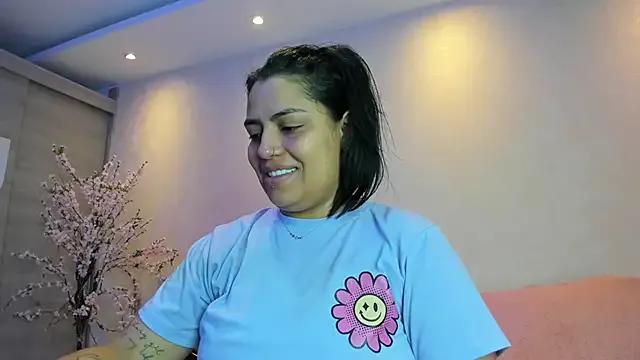 Freechat kiana_cream on StripChat