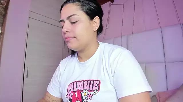 Freechat kiana_cream on StripChat