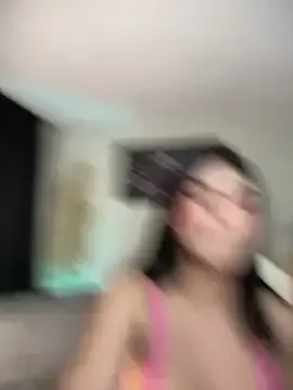 kim_zaratte on StripChat