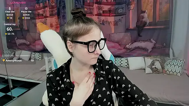 Freechat KiraDuvall on StripChat