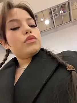 Kissy_Moon on StripChat 