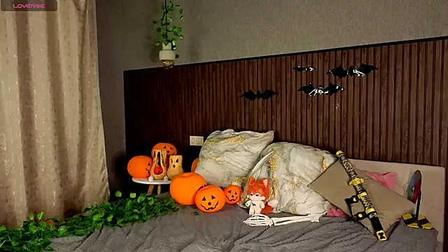 kitsun_ne on StripChat