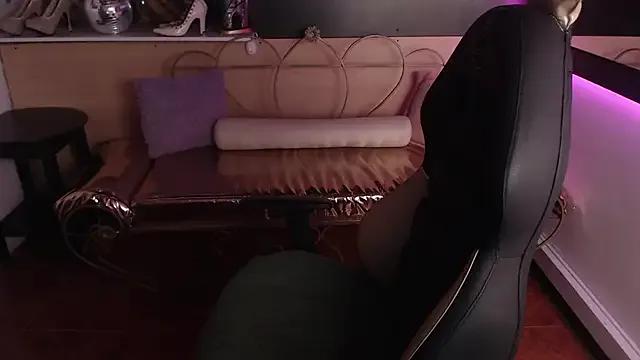 Kitten_Cam on StripChat 