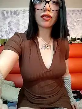Kitty_Melodi on StripChat 