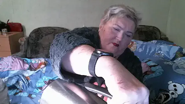 Lana555 on StripChat