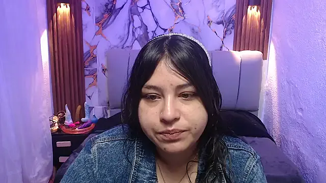 lehia_285 on StripChat