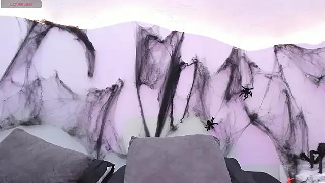 LeylaWoods on StripChat 