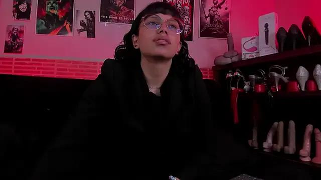 lilith-deveraux on StripChat 