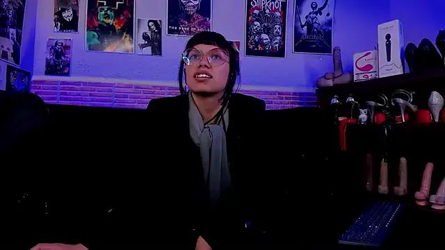 lilith-deveraux on StripChat 