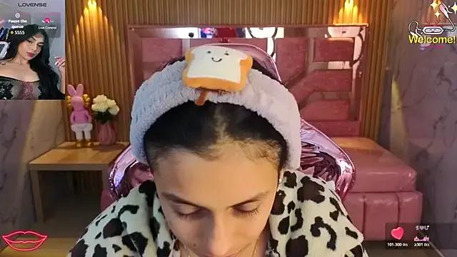 Freechat lilith_petit_sub on StripChat